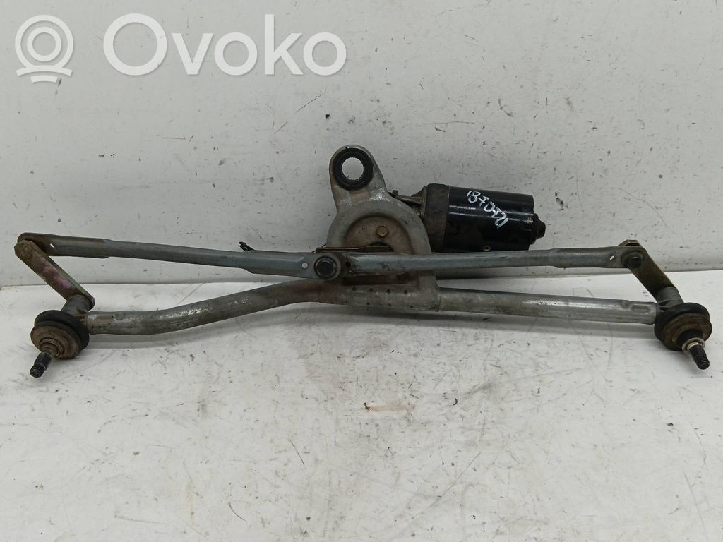 Motor del limpiaparabrisas   67638362155