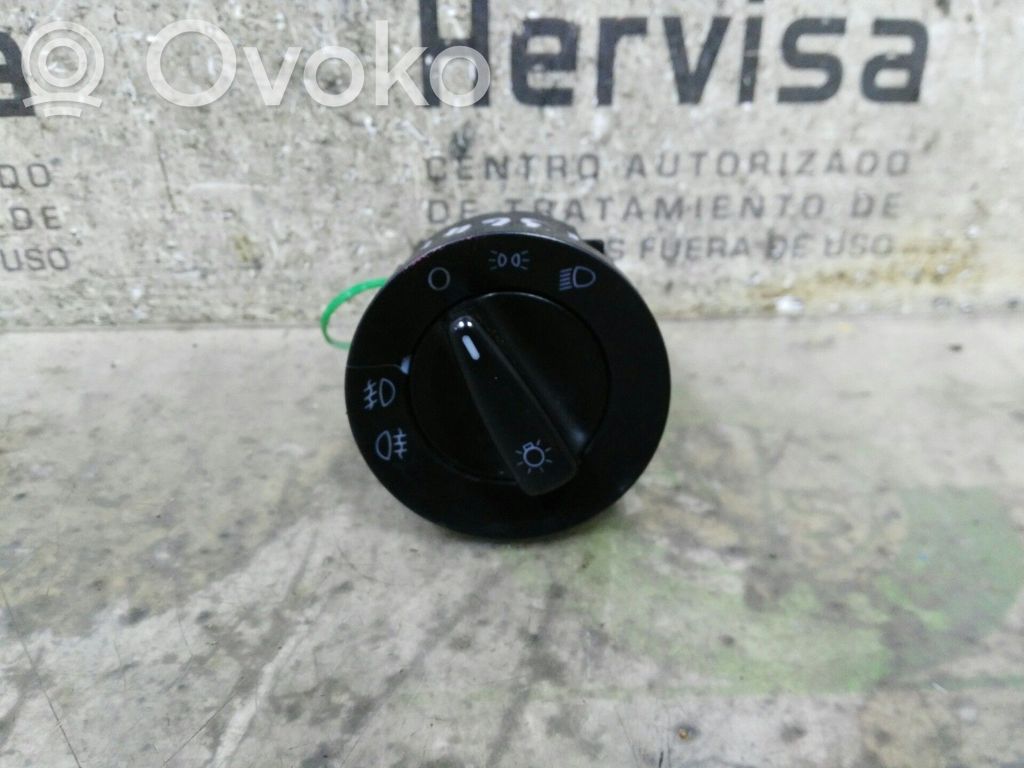 Interruptor de control del panel de luces   1C0941531A