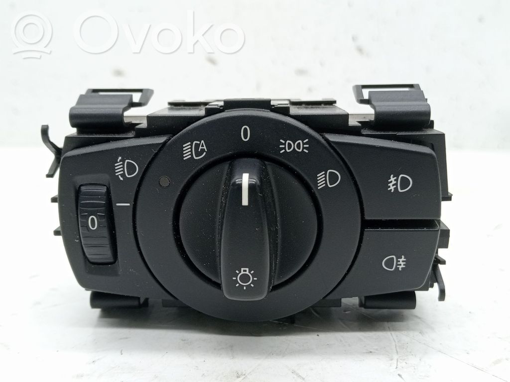 Panel lighting control switch   6932792,33600101