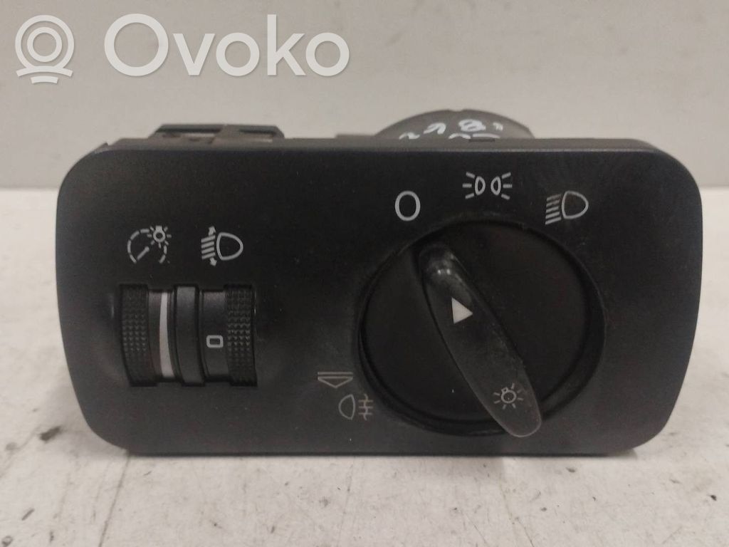 Seat Leon (1M) Interruptor de control del panel de luces 