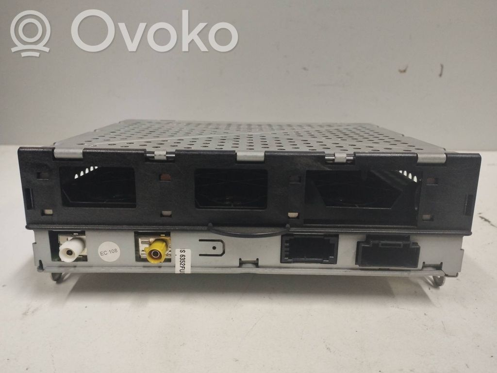 Radio / CD-Player / DVD-Player / Navigation   4F0035541