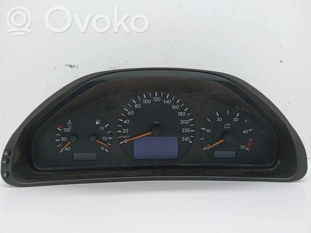 Mercedes-Benz E W210 Tachimetro (quadro strumenti) 