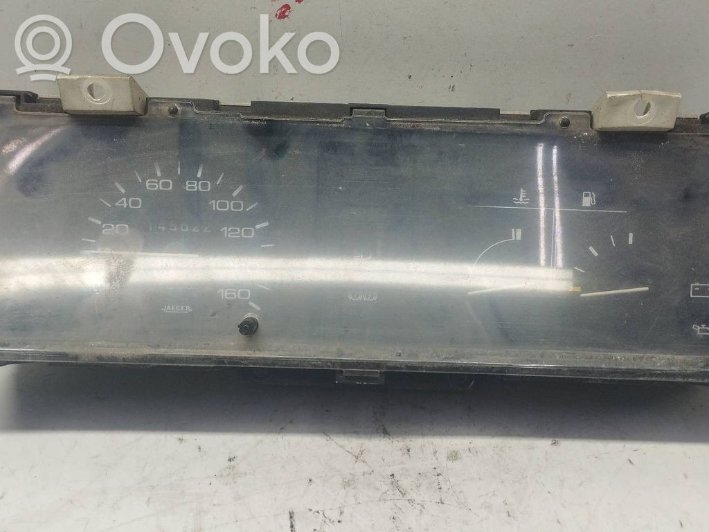 Velocímetro (tablero de instrumentos)