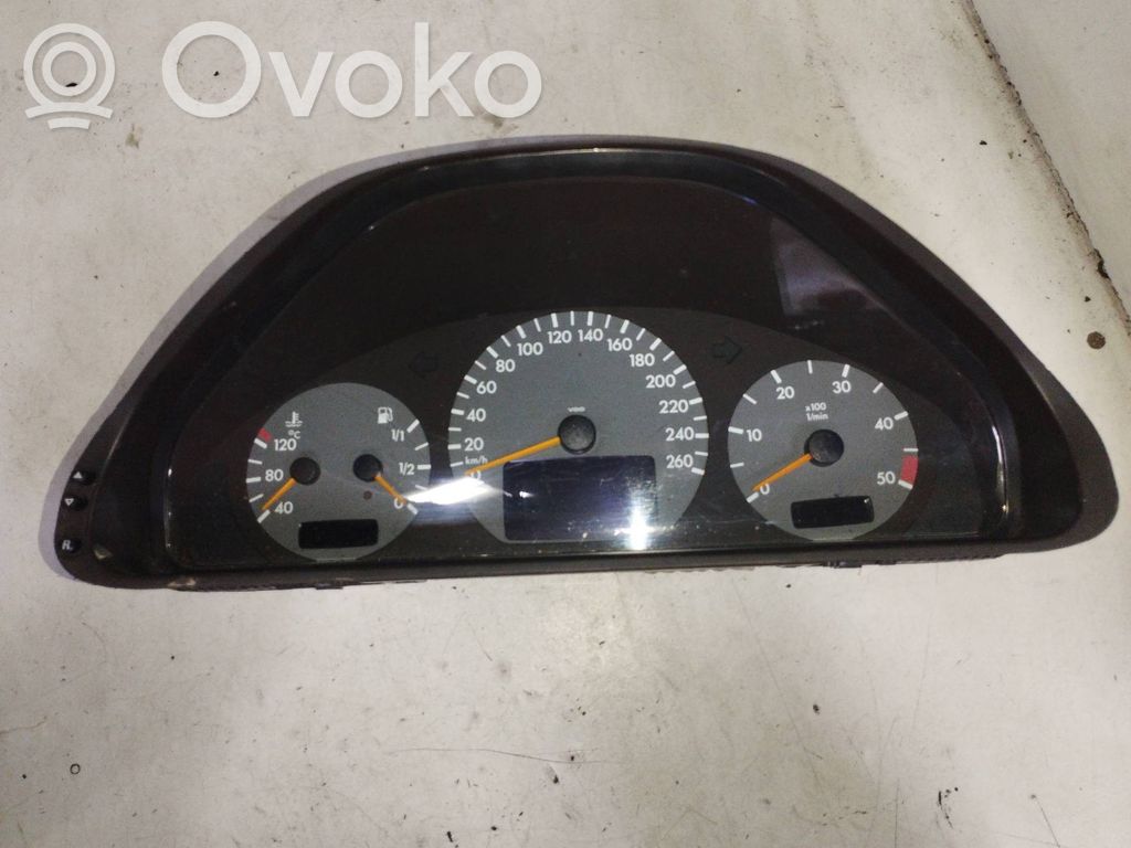 Licznik / Prędkościomierz   MBA2105402911Q05,VDO110080063008