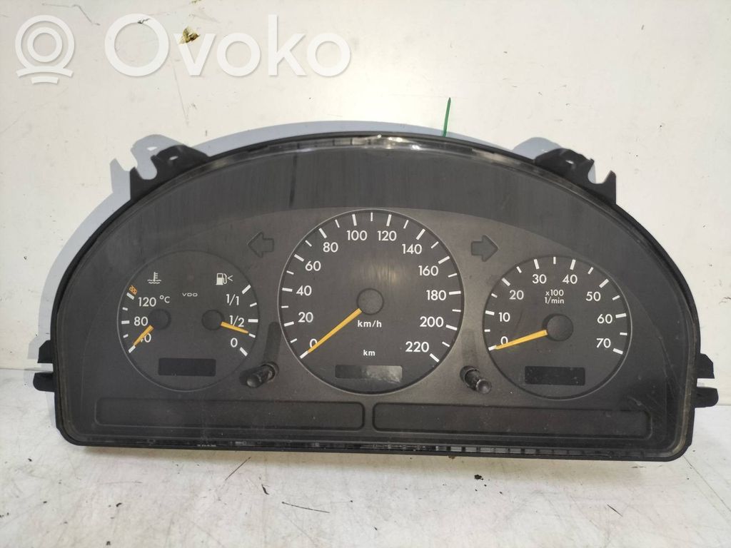 Mercedes-Benz ML AMG W164 Vitezometru (grup de instrumente)