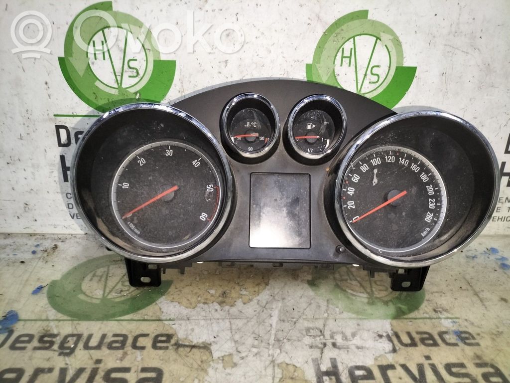 Opel Astra H Geschwindigkeitsmesser Cockpit 