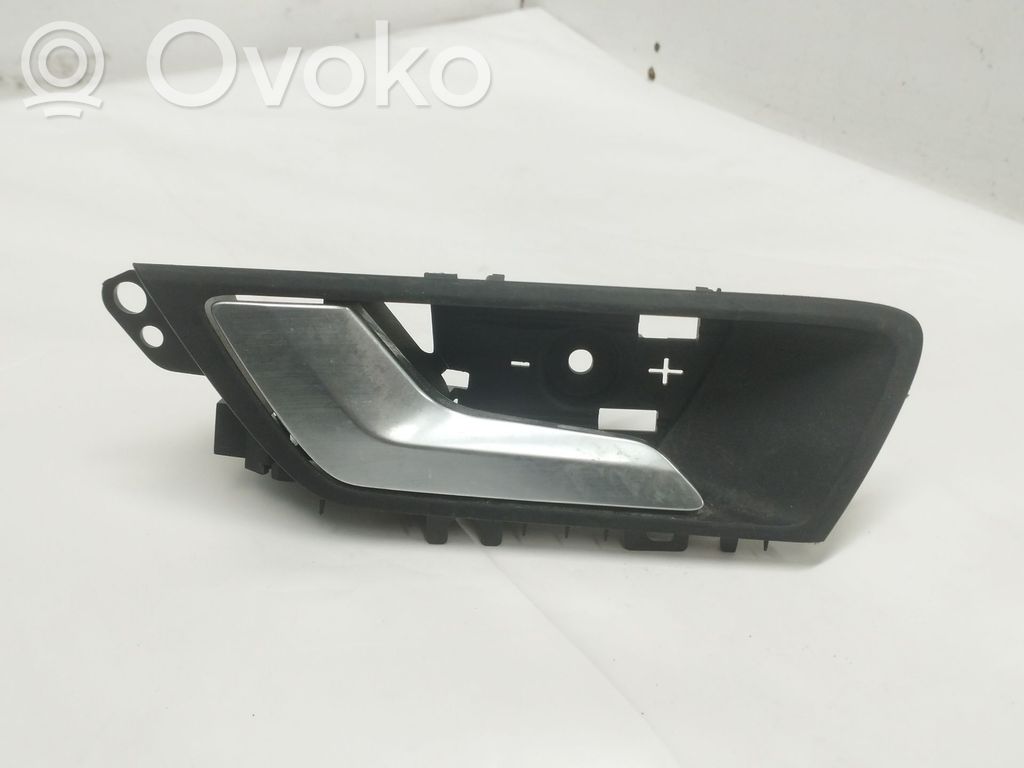 Manecilla interna puerta trasera   JX7BA22601