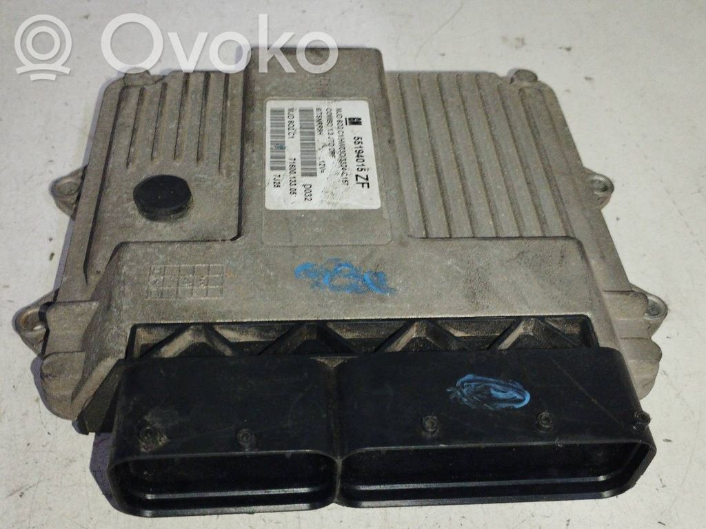 Opel Combo C Engine control unit/module 