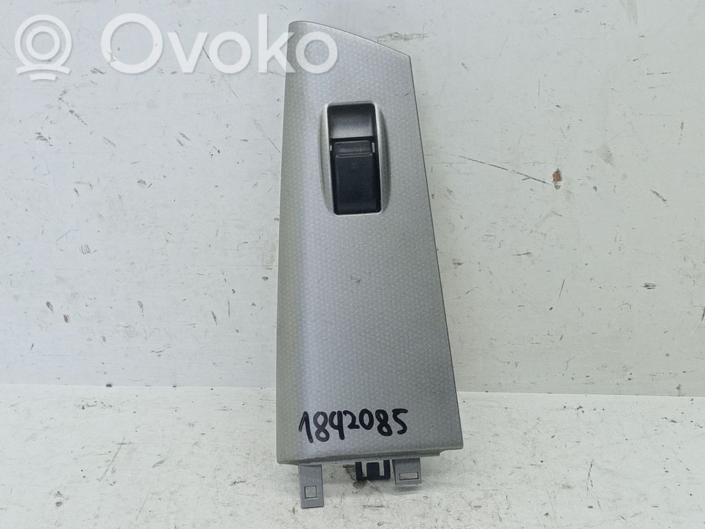 Toyota Corolla Verso E121 Przyciski szyb 