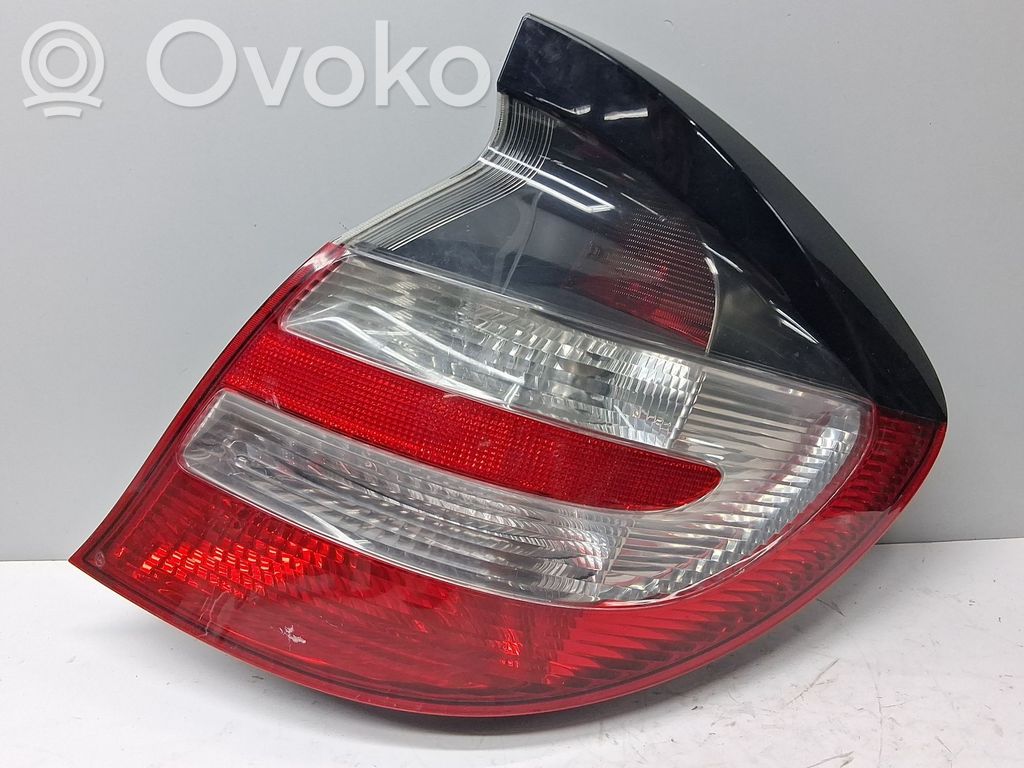 Mercedes-Benz C W203 Lampă spate în caroserie 