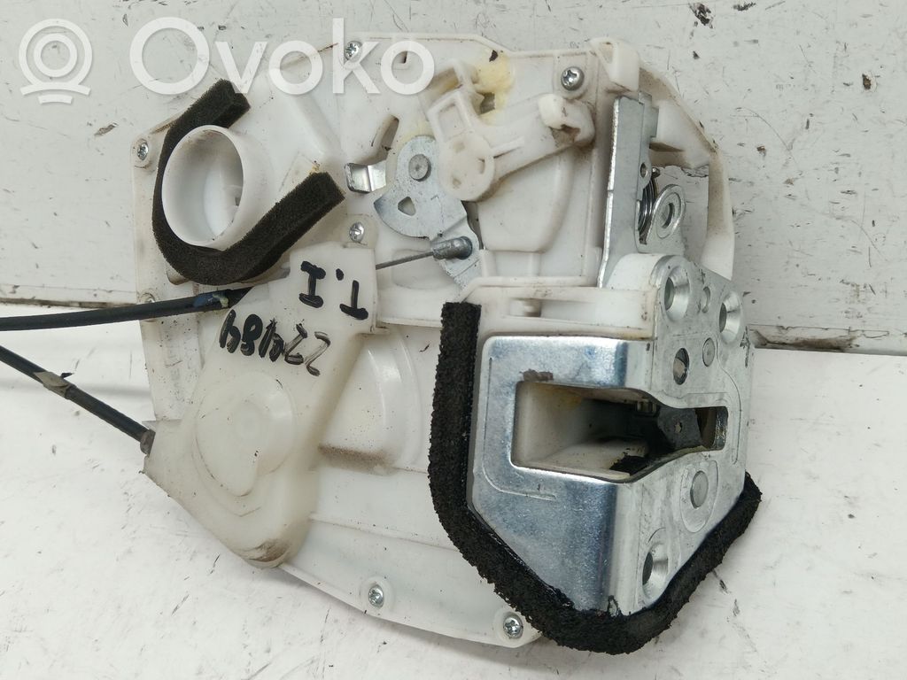 Takaoven lukko   8230279J22