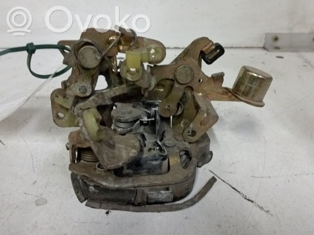 Opel Astra F Zamek drzwi tylnych 