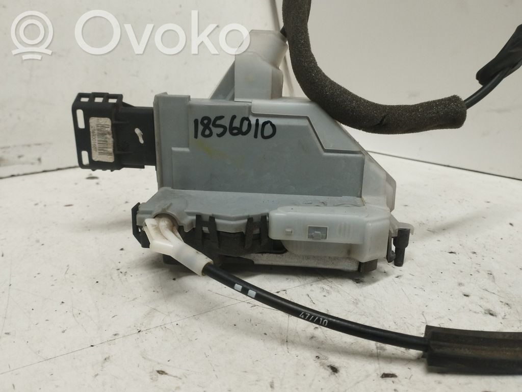 Citroen C5 Takaoven lukko