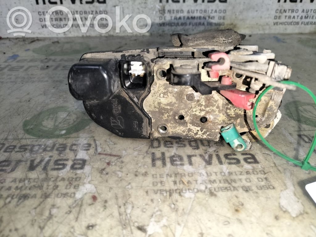 Jeep Cherokee KJ Zamek drzwi tylnych 