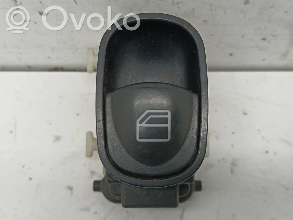 Mercedes-Benz C W203 Przyciski szyb 