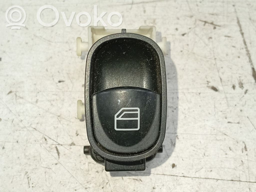 Mercedes-Benz C W203 Przyciski szyb 