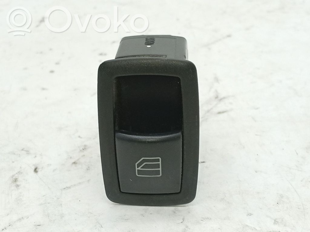Mercedes-Benz A W169 Przyciski szyb 