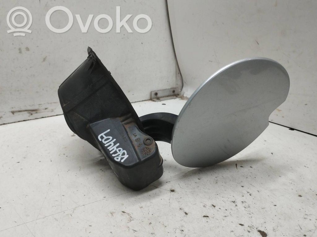 Peugeot 207 Fuel tank cap 