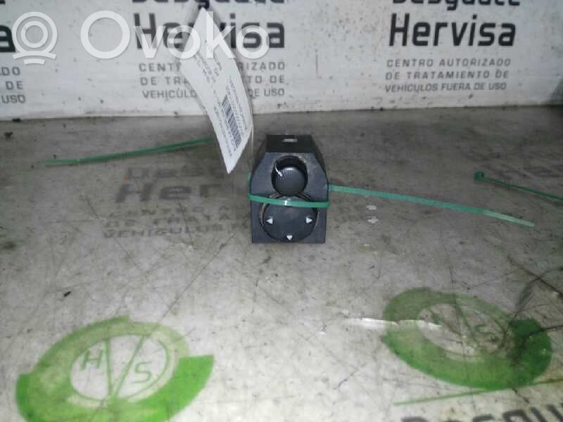 Audi A4 S4 B5 8D Przycisk regulacji lusterek bocznych