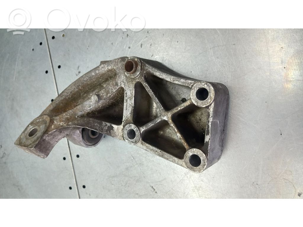 Soporte de montaje del motor (Usadas)