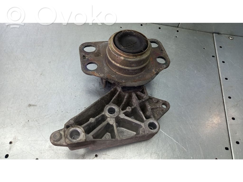 Renault Thalia I Engine mounting bracket 