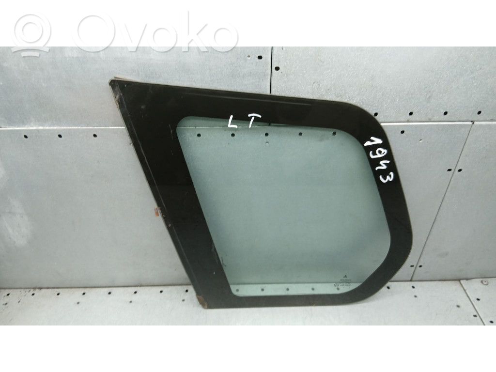 Rear side window