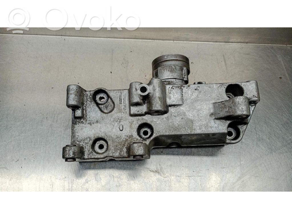 Volvo S40, V40 Generator/alternator bracket 