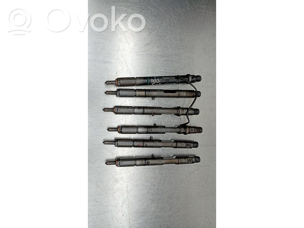 Audi A6 Allroad C5 Set injectoare combustibil 