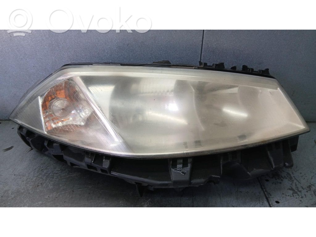 Renault Megane II Reflector față 