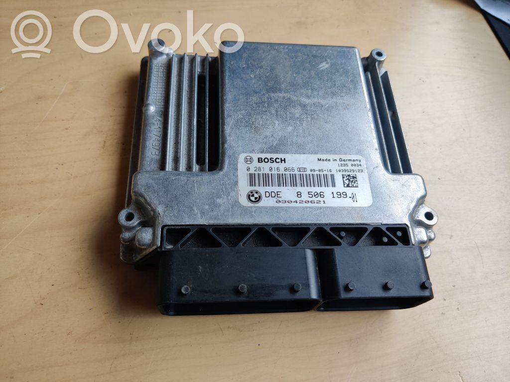 BMW 5 E60 E61 Dzinēja vadības bloks 