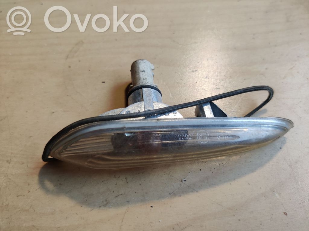 BMW X3 E83 Front fender indicator light 