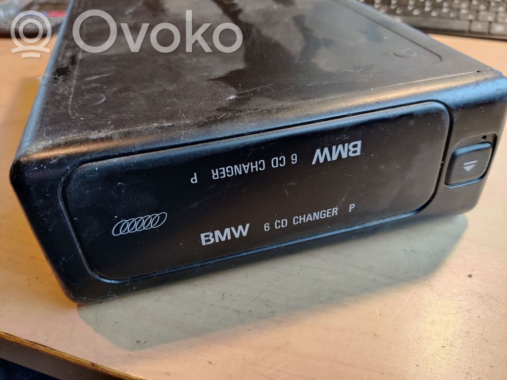 BMW 7 E38 CD/DVD keitiklis 