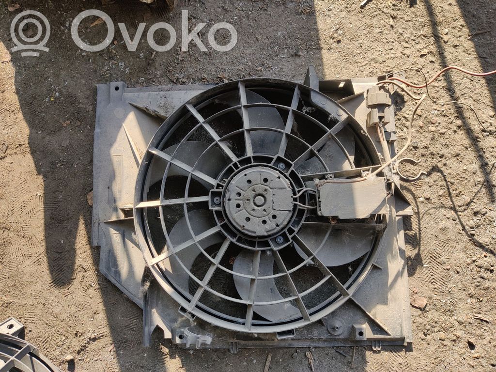 BMW 3 E46 Elektrisks radiatoru ventilators 