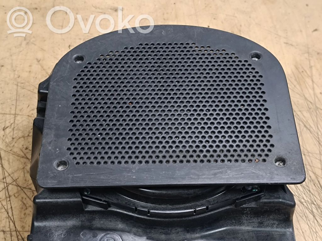 BMW 5 GT F07 Subwoofer 