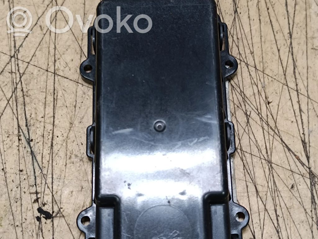 GPS navigation control unit/module   R10028419,028419