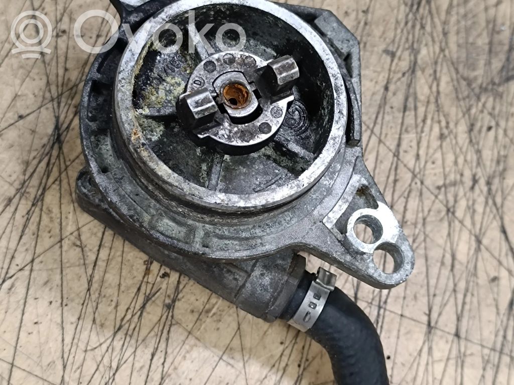 BMW 3 E46 Vacuum pump 