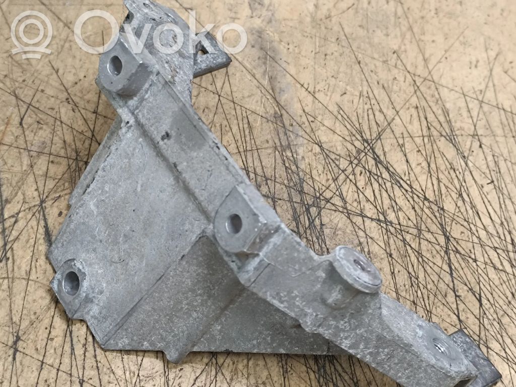 BMW X5 E70 Gearbox mounting bracket 