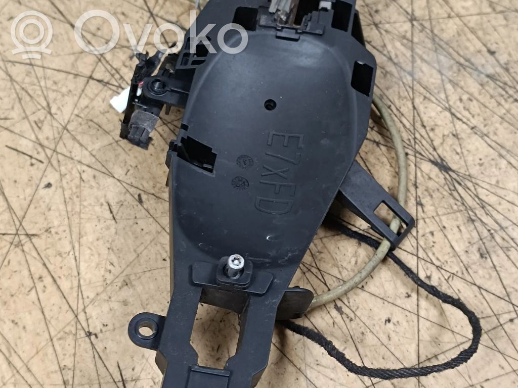 BMW X5 E70 Front door exterior handle/bracket 