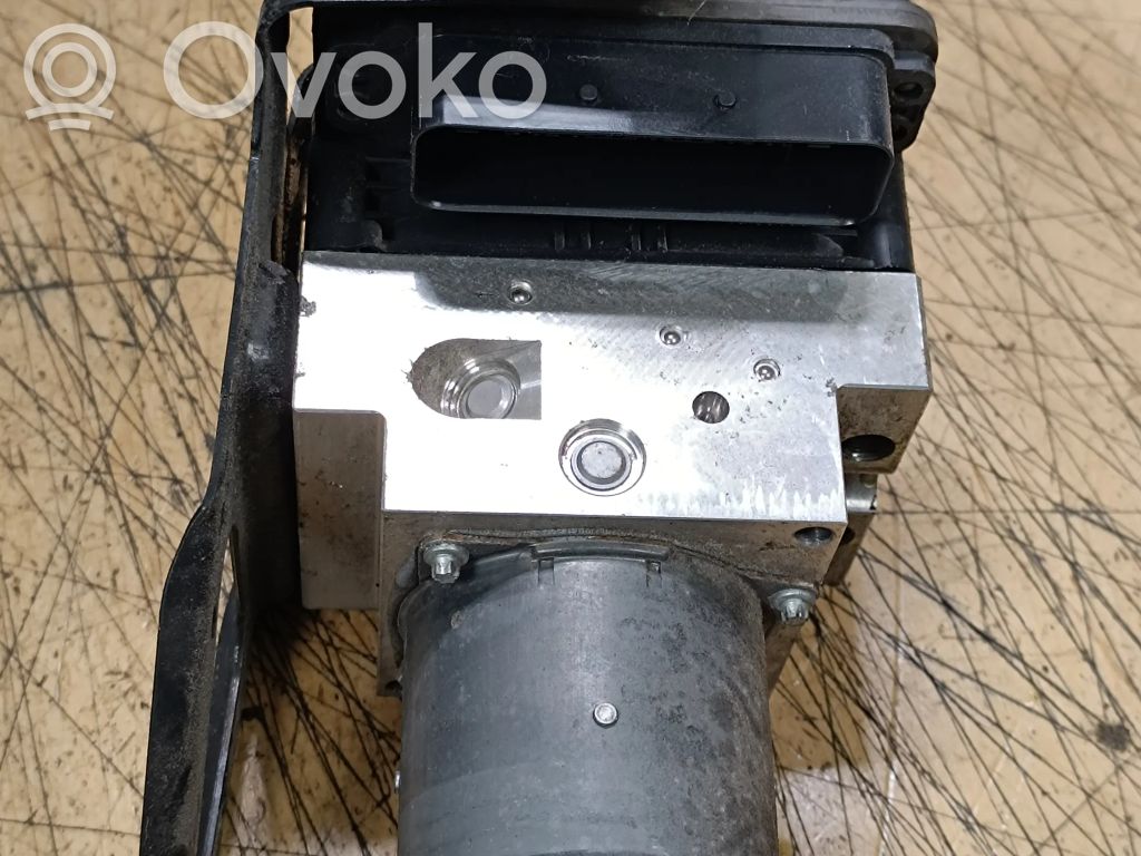 BMW X5 E70 ABS Pump 
