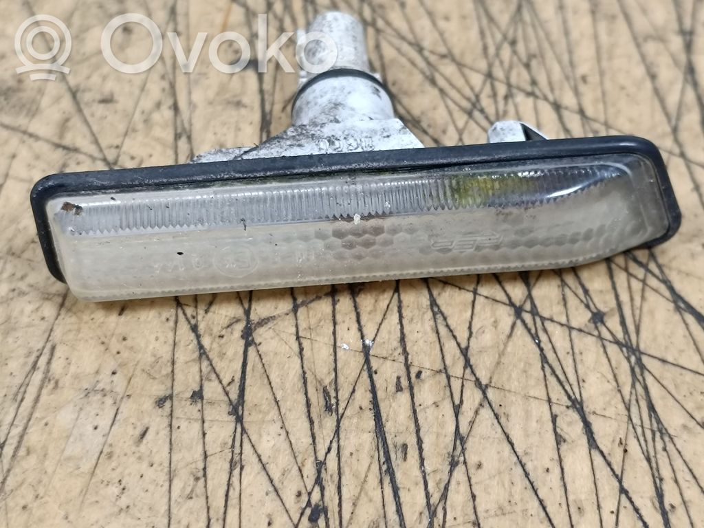 BMW X5 E53 Front fender indicator light 