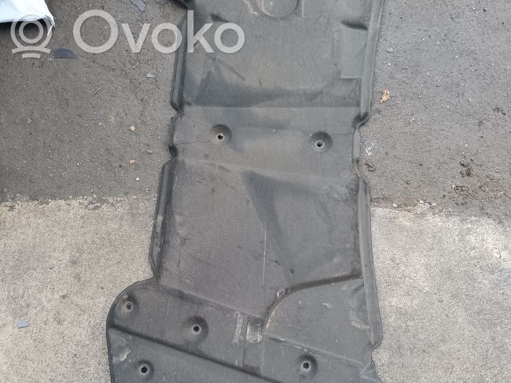 BMW X5 E53 Izolacja termiczna / wygłuszenie pokrywy / maski silnika 