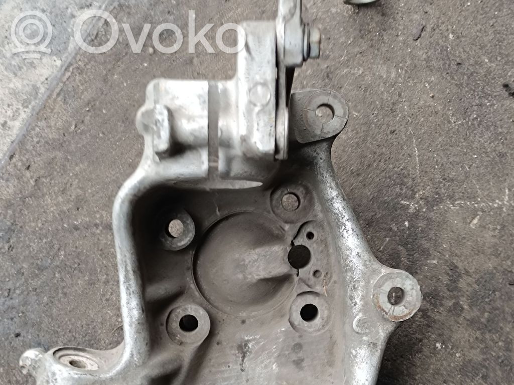 Front wheel hub   1092854