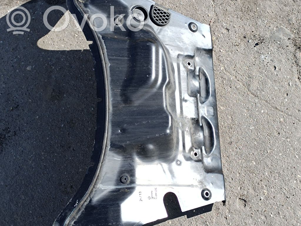 Audi Q7 4L Alte piese compartiment motor 