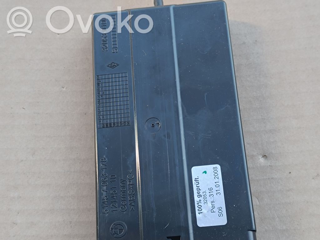 BMW 5 E60 E61 Cup holder 