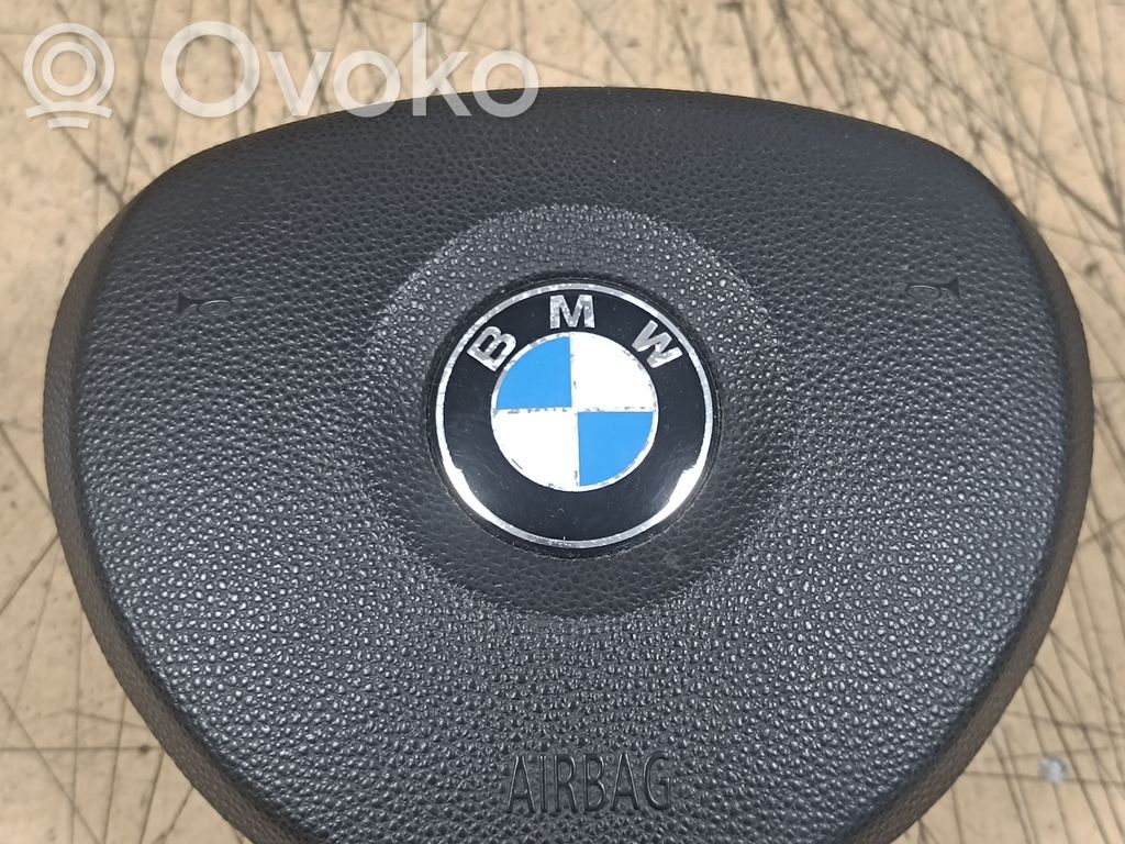 BMW 1 E81 E87 Vairo oro pagalvė 
