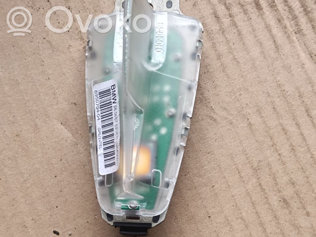BMW X5 E70 GPS-pystyantenni 