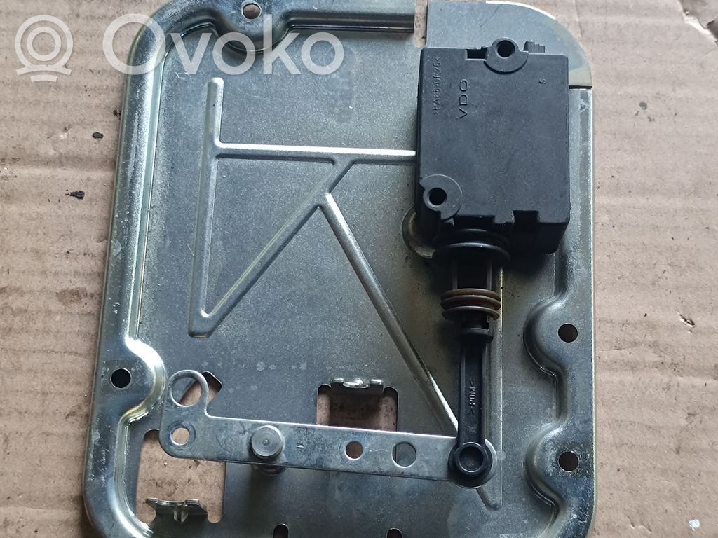 Tailgate/trunk/boot lock/catch/latch   51248408497,8408497