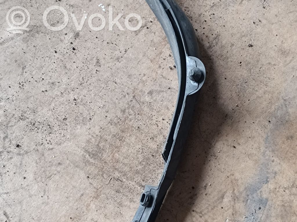 Engine compartment rubber   7185551