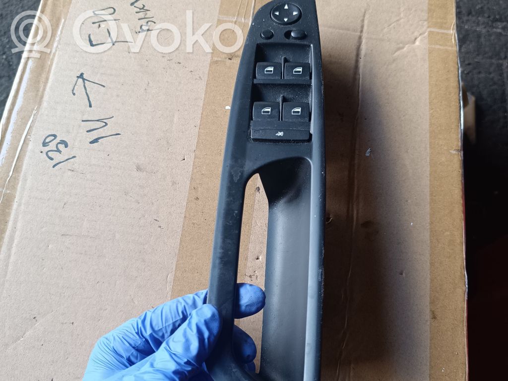 Electric window control switch   921804402,9218044