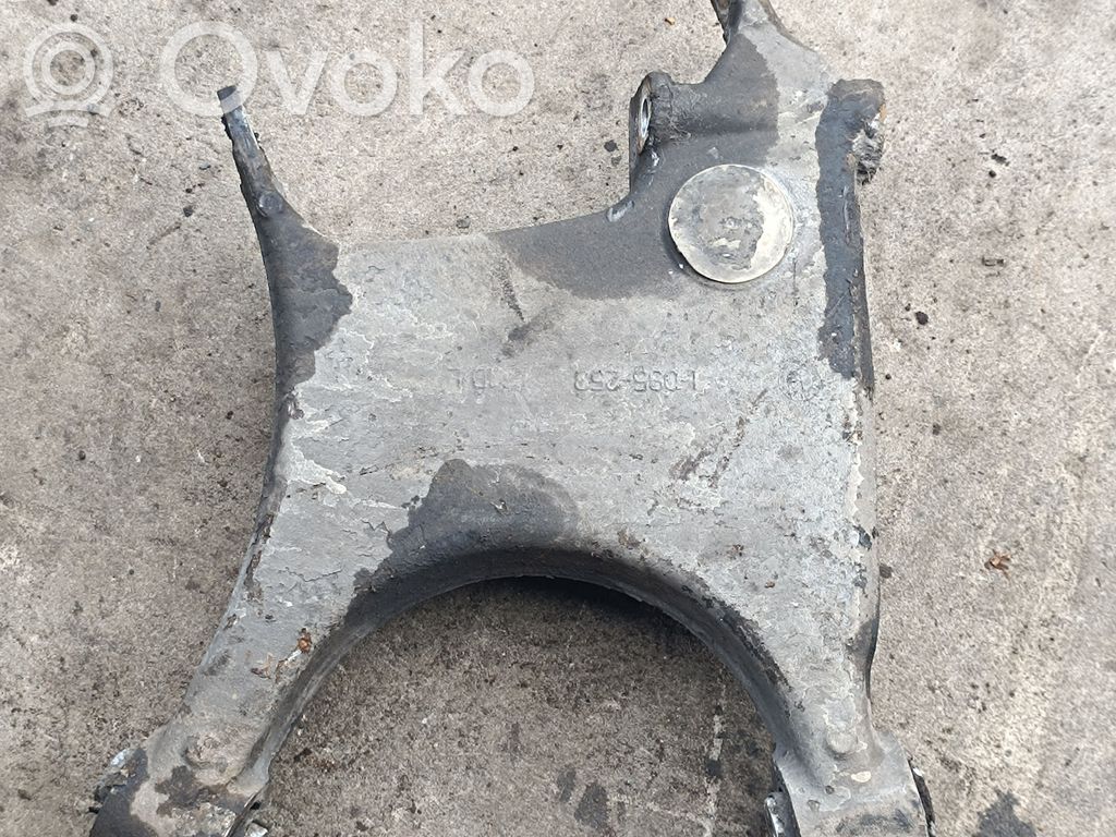 BMW X5 E53 Rear upper control arm/wishbone 